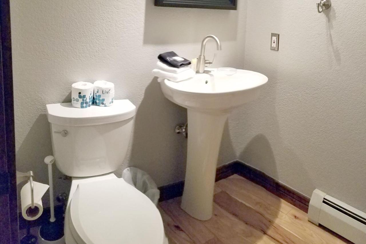 Pinecreek #E - 3 Bedroom - Pool And Hot Tub Access - Close To Town - Shuttle To Slopes Breckenridge Exteriör bild